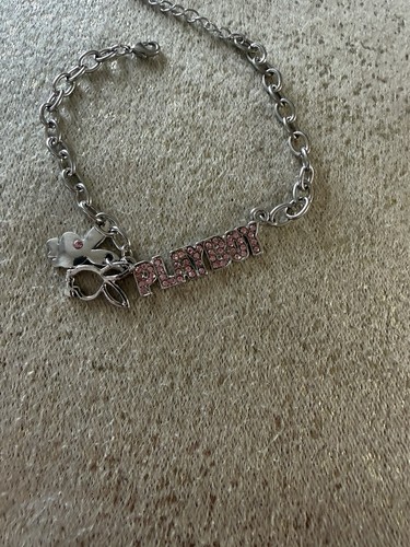 Silberfarbenes playboy armband - silberfarbenes,